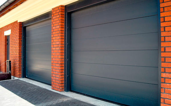 Portas de garagem de enrolar image